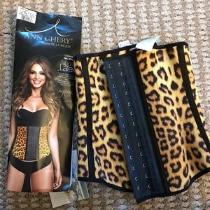 Ann Chery 2024 Animal Print Faja Cinturilla Latex